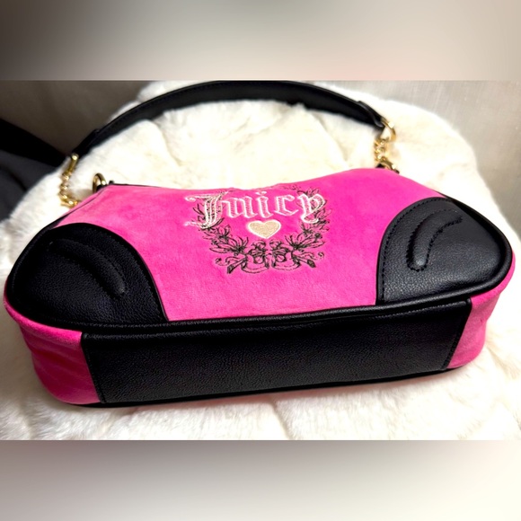 NEW Juicy Couture Fuzzy Pink Heritage Shoulder Bag - Picture 8 of 12